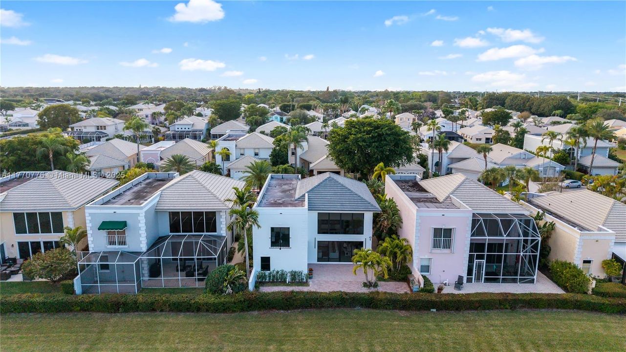 Recently Sold: $1,250,000 (4 beds, 3 baths, 2584 Square Feet)