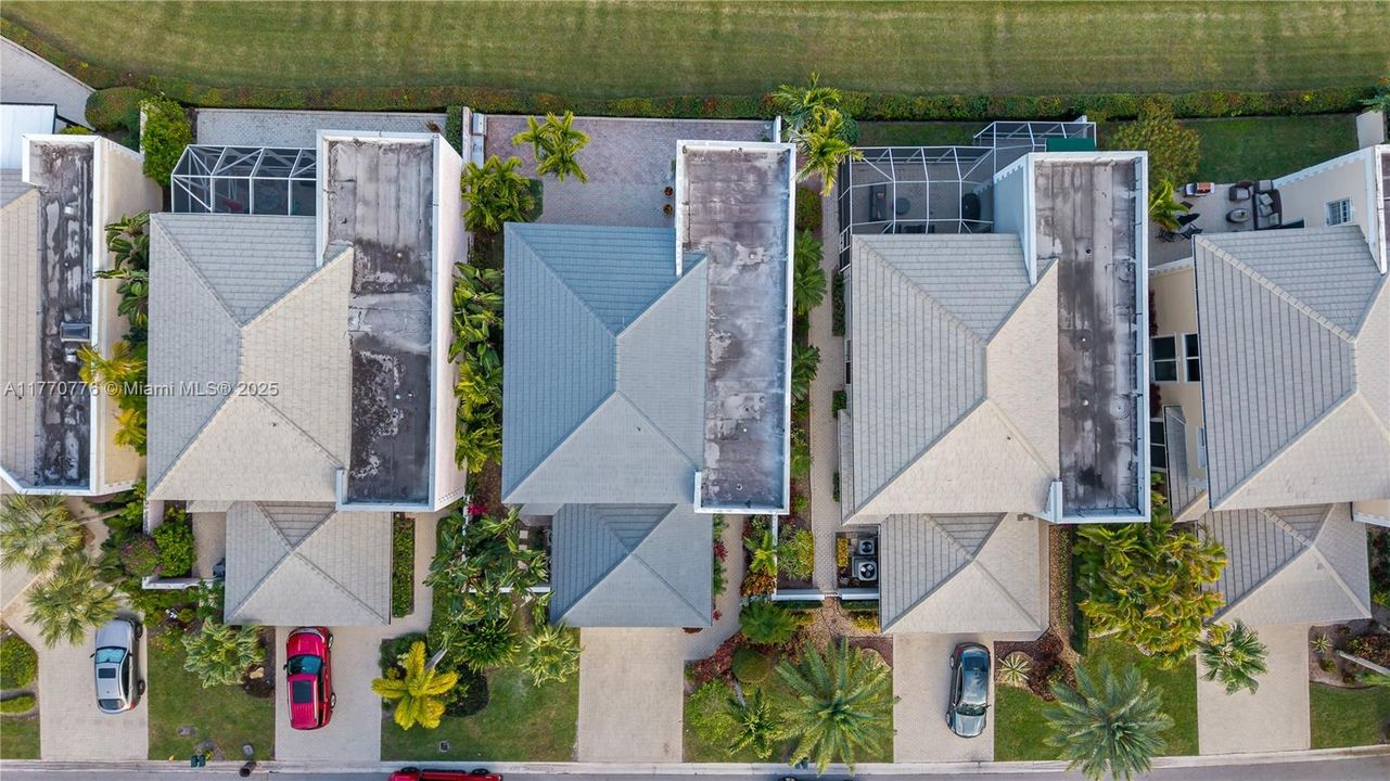 Recently Sold: $1,250,000 (4 beds, 3 baths, 2584 Square Feet)