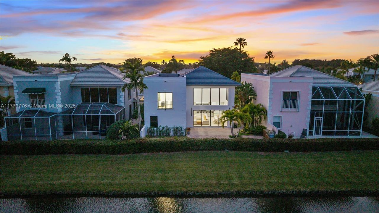 Recently Sold: $1,250,000 (4 beds, 3 baths, 2584 Square Feet)