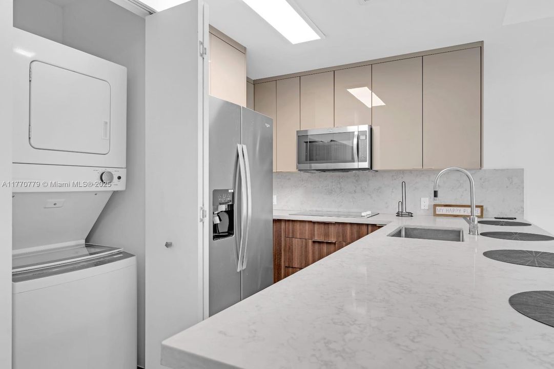 For Rent: $3,200 (3 beds, 2 baths, 0 Square Feet)