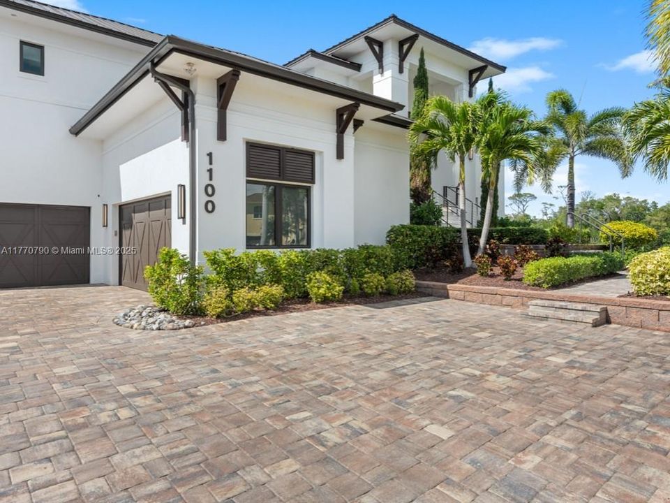 For Sale: $3,990,000 (4 beds, 4 baths, 4285 Square Feet)