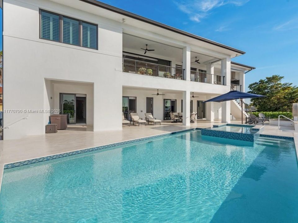 For Sale: $3,990,000 (4 beds, 4 baths, 4285 Square Feet)