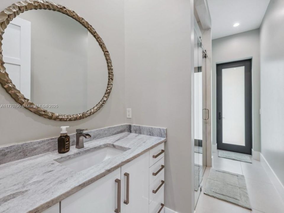 For Sale: $3,990,000 (4 beds, 4 baths, 4285 Square Feet)