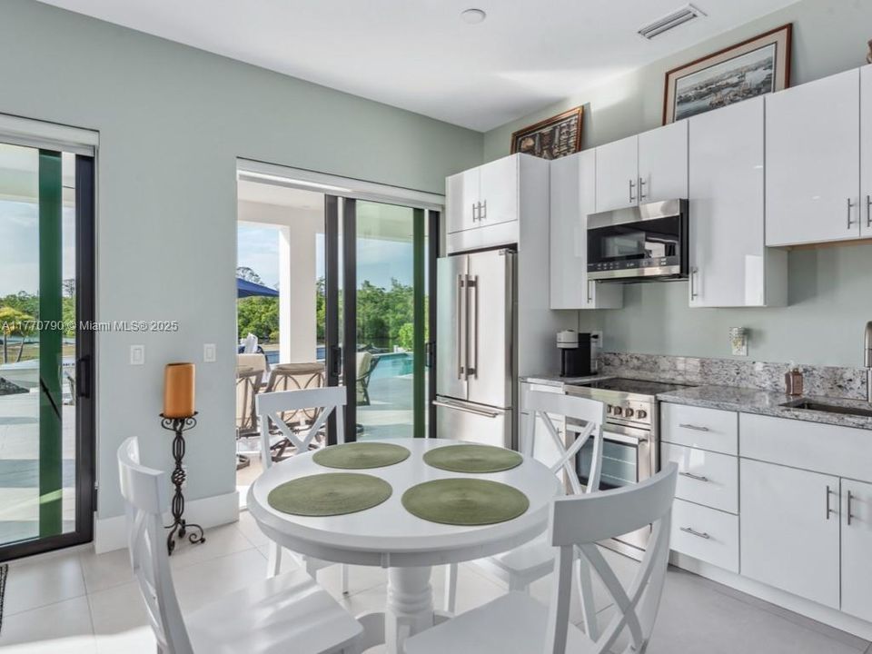 For Sale: $3,990,000 (4 beds, 4 baths, 4285 Square Feet)