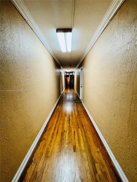 На продажу: $159,900 (0 спален, 1 ванн, 394 Квадратных фут)