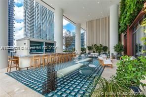 For Sale: $649,000 (1 beds, 2 baths, 849 Square Feet)