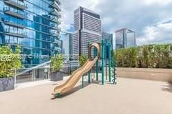 For Sale: $649,000 (1 beds, 2 baths, 849 Square Feet)