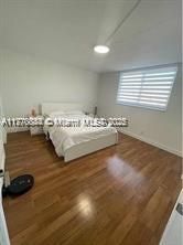 Recently Rented: $1,900 (1 beds, 1 baths, 828 Square Feet)