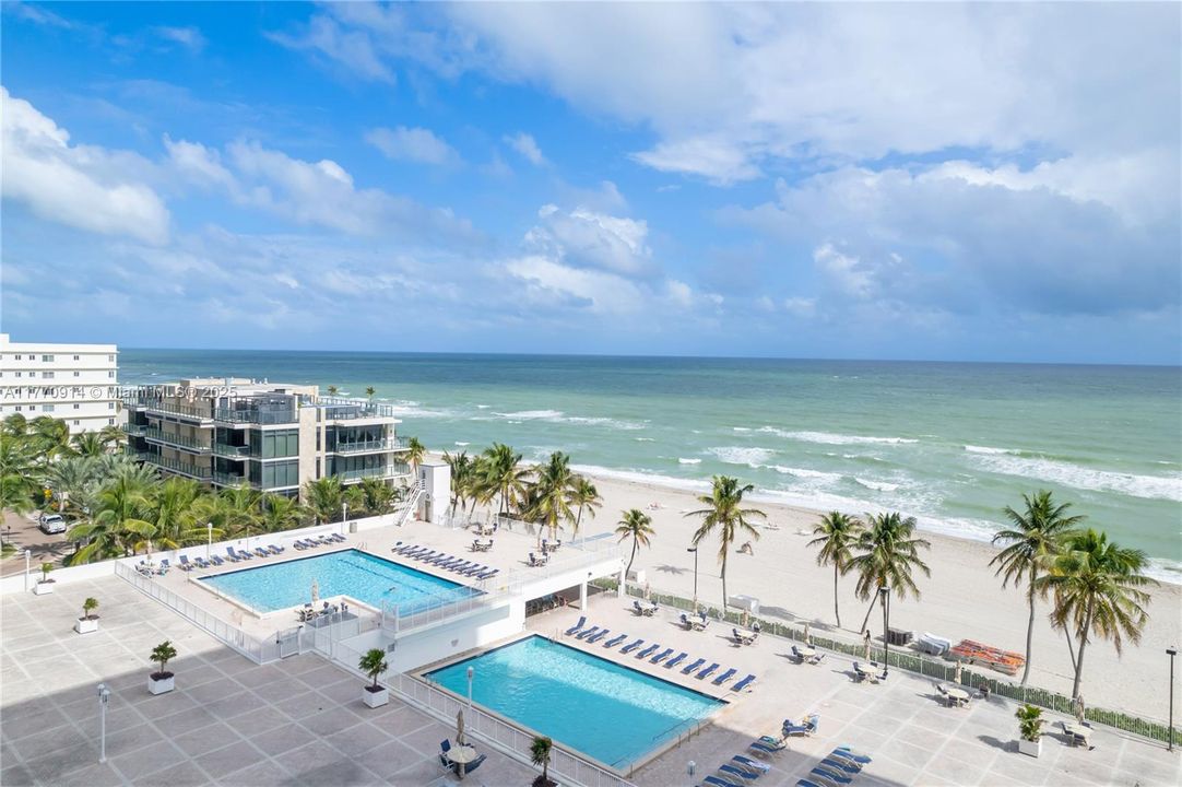 Recently Rented: $2,750 (2 beds, 2 baths, 1240 Square Feet)