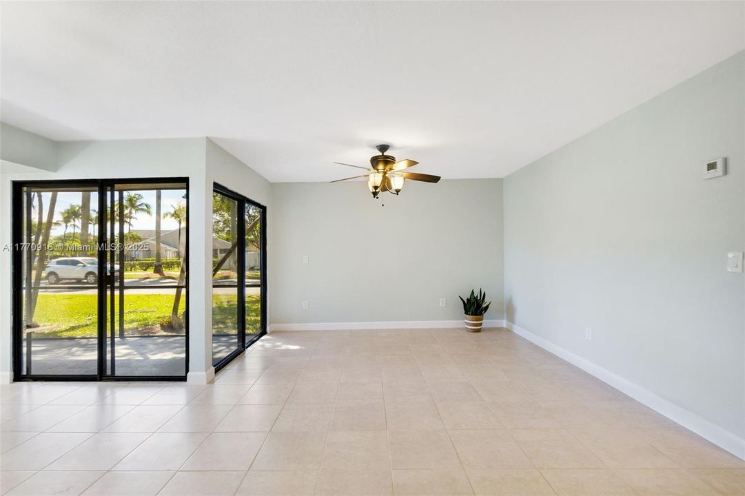 Recently Sold: $265,000 (3 beds, 2 baths, 1195 Square Feet)