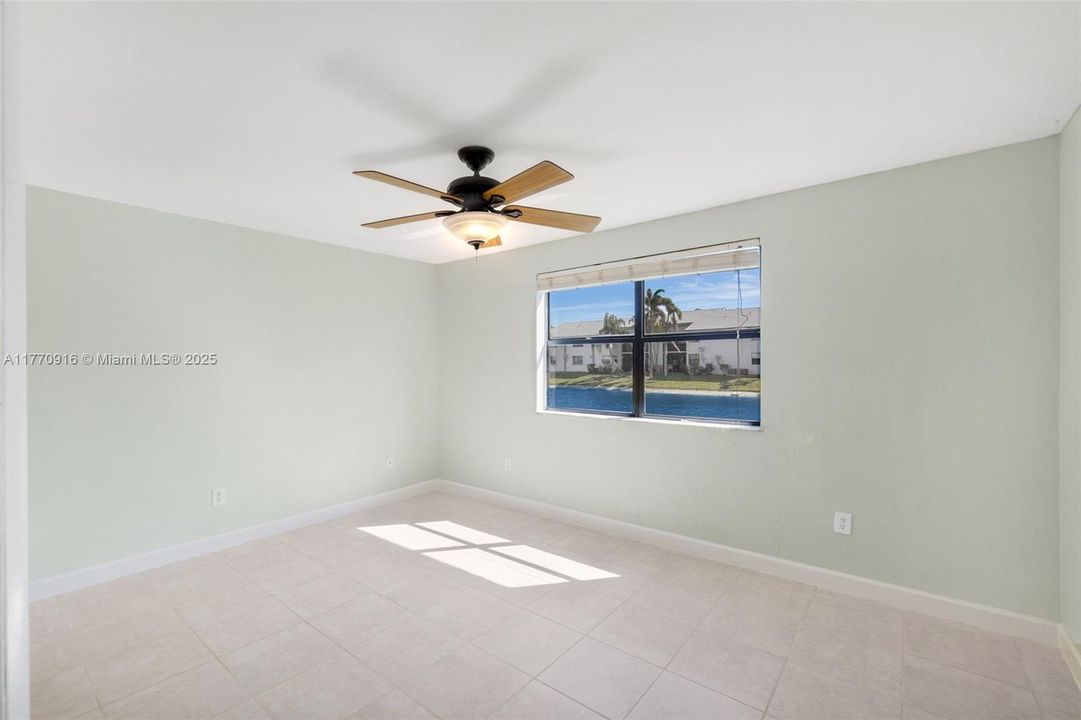 Recently Sold: $265,000 (3 beds, 2 baths, 1195 Square Feet)