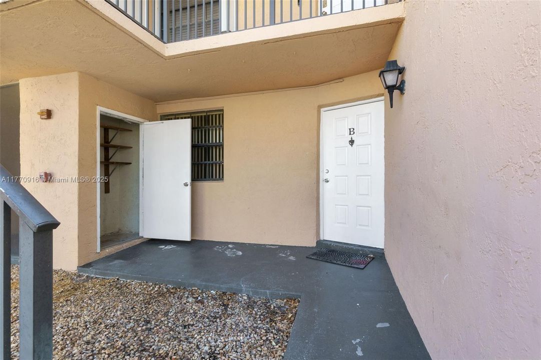 Recently Sold: $265,000 (3 beds, 2 baths, 1195 Square Feet)