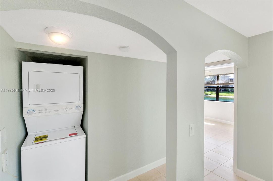 Recently Sold: $265,000 (3 beds, 2 baths, 1195 Square Feet)