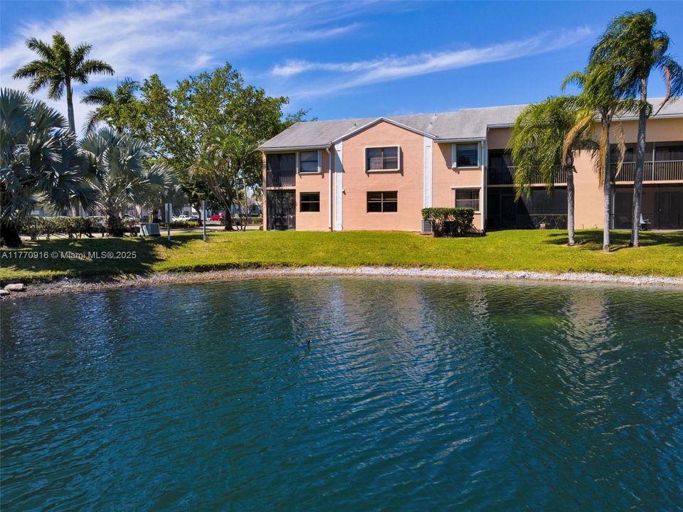 Recently Sold: $265,000 (3 beds, 2 baths, 1195 Square Feet)