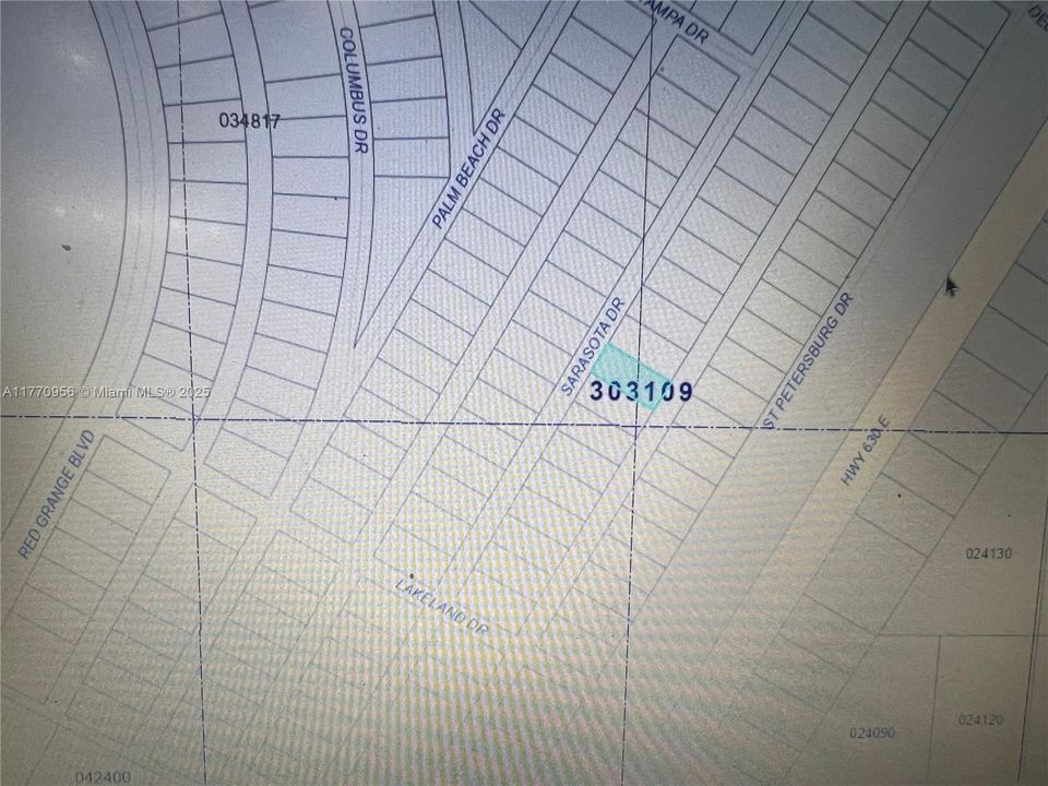 En Venta: $39,000 (0.52 acres)