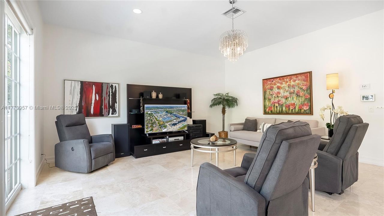 For Sale: $1,195,000 (4 beds, 3 baths, 2757 Square Feet)