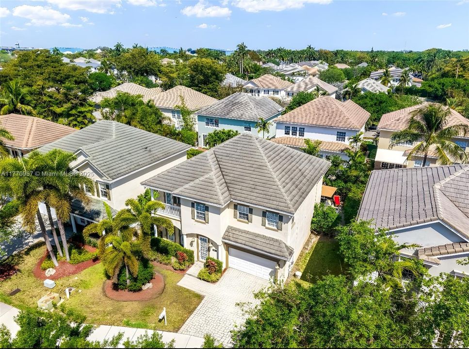 For Sale: $1,195,000 (4 beds, 3 baths, 2757 Square Feet)