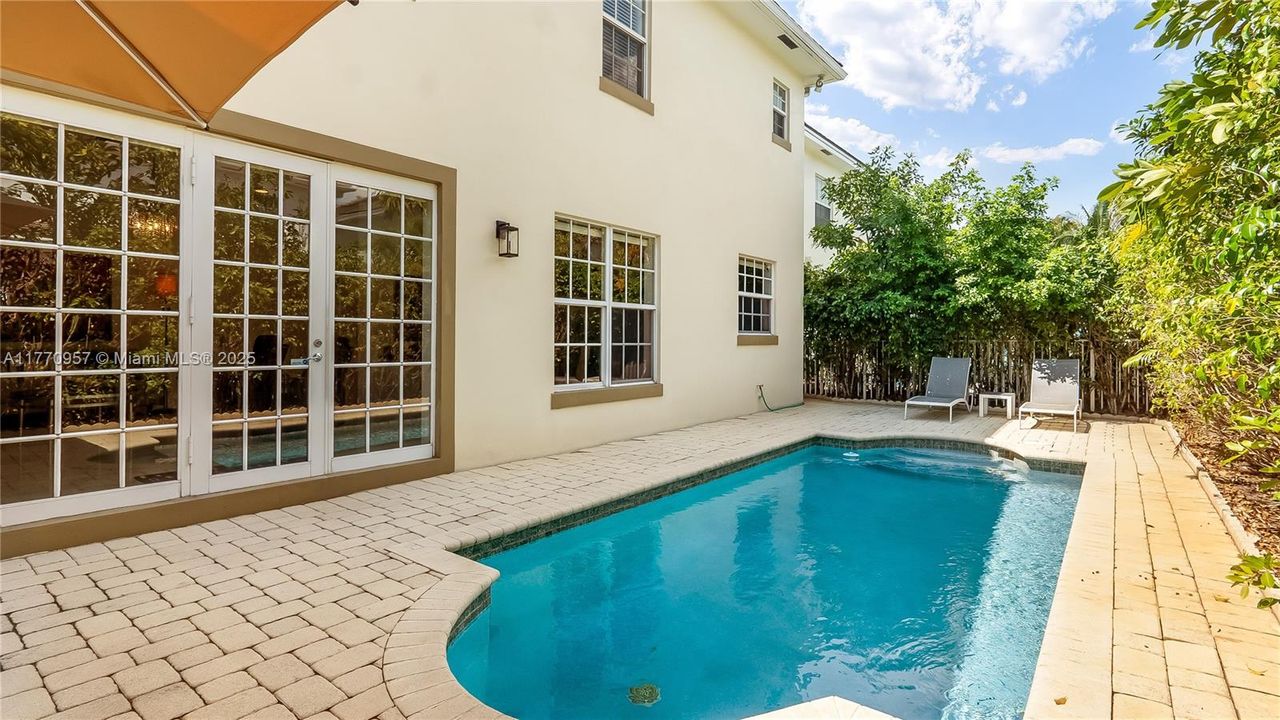 For Sale: $1,195,000 (4 beds, 3 baths, 2757 Square Feet)