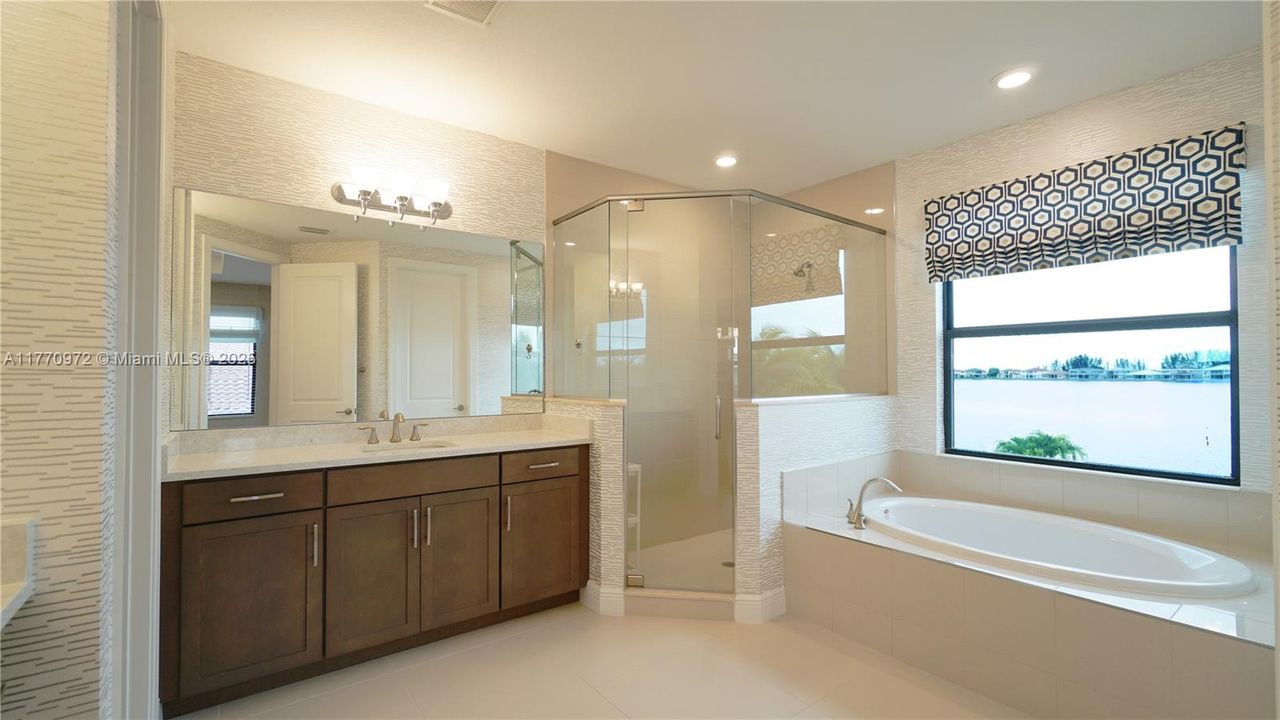 Recently Rented: $7,800 (4 beds, 5 baths, 3690 Square Feet)