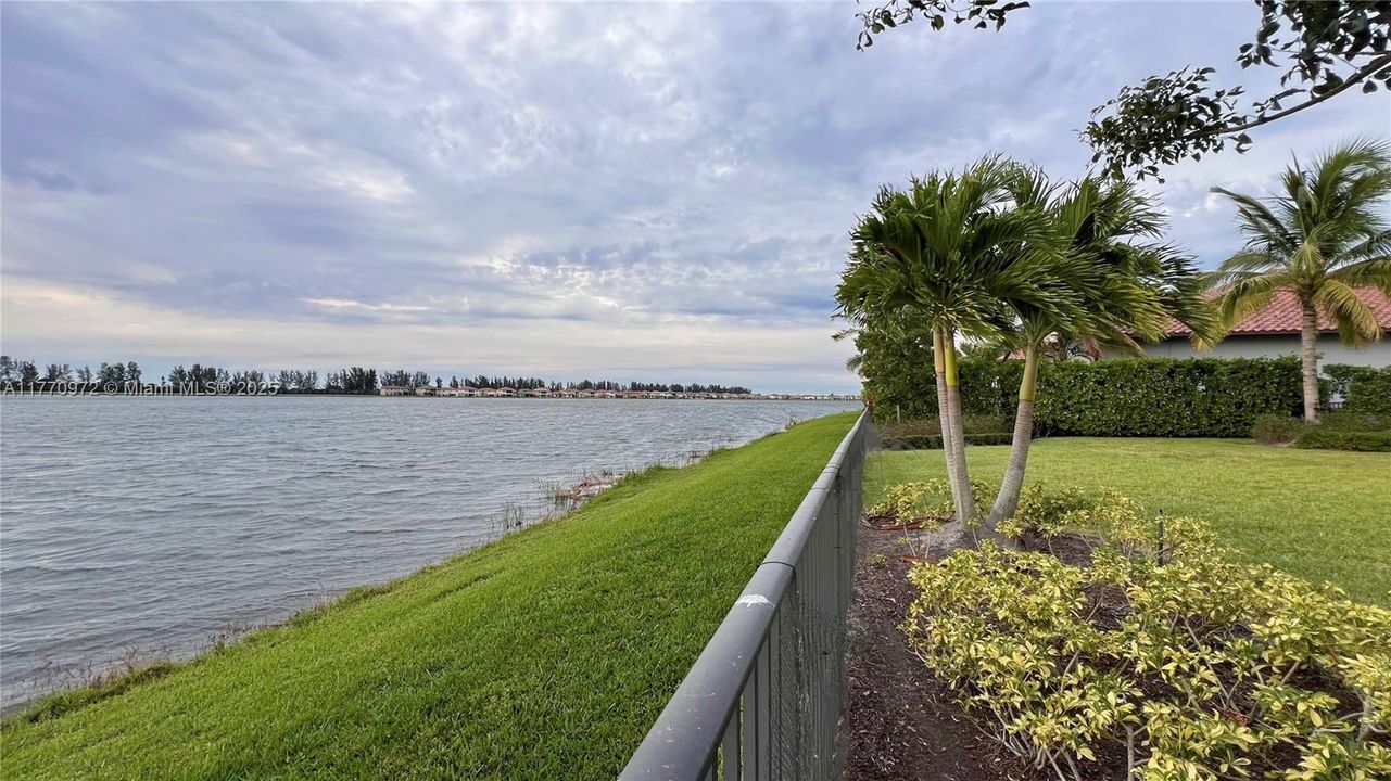 Recently Rented: $7,800 (4 beds, 5 baths, 3690 Square Feet)