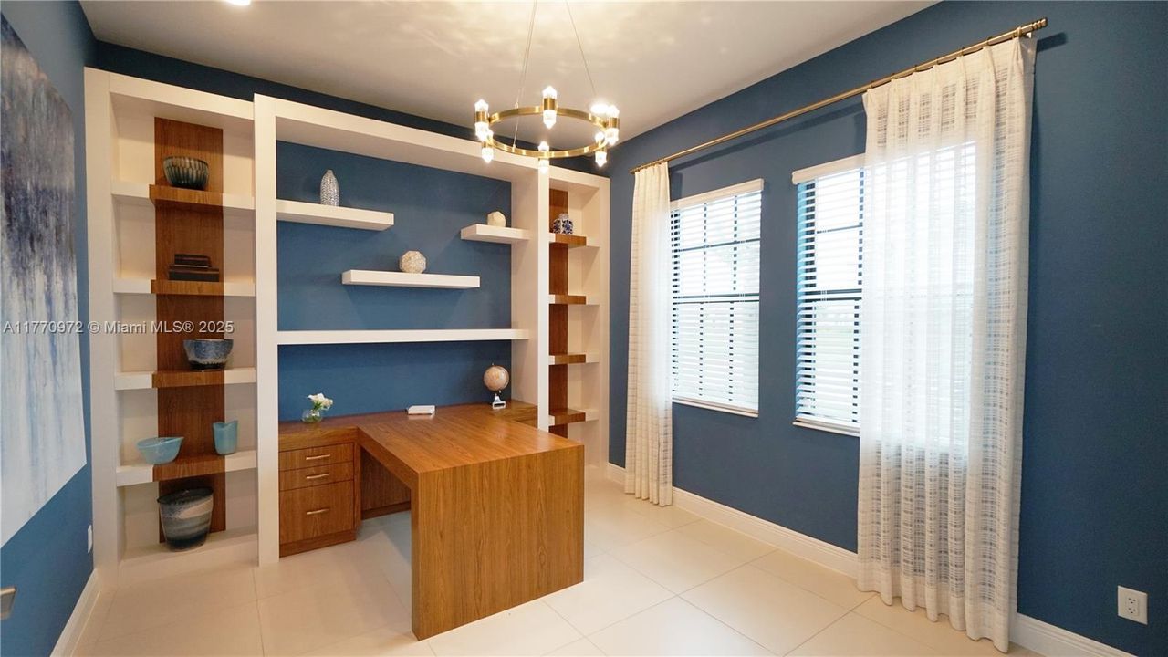 Recently Rented: $7,800 (4 beds, 5 baths, 3690 Square Feet)