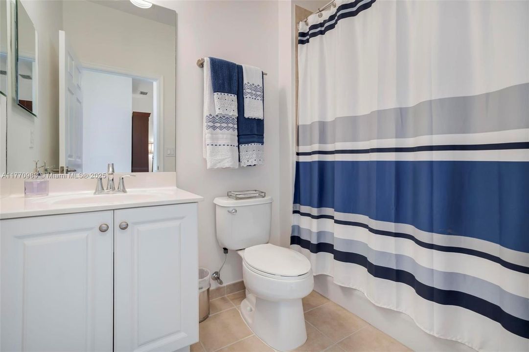 Recently Sold: $520,000 (3 beds, 2 baths, 1980 Square Feet)