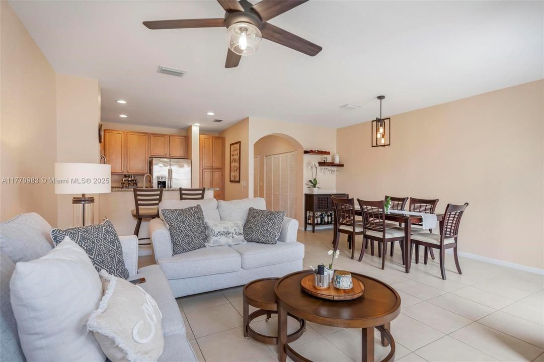 Recently Sold: $520,000 (3 beds, 2 baths, 1980 Square Feet)