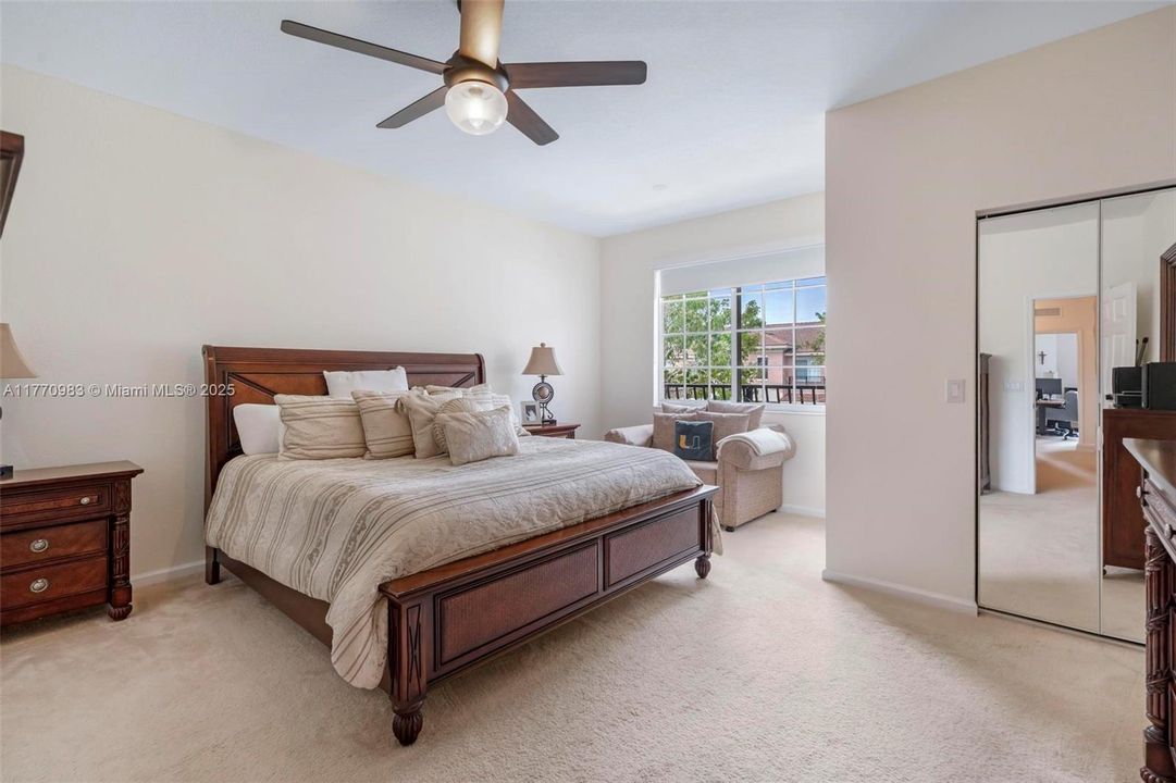 Recently Sold: $520,000 (3 beds, 2 baths, 1980 Square Feet)