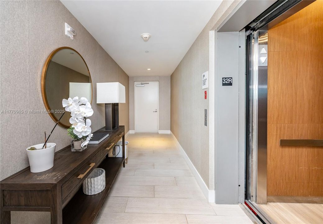 For Sale: $1,290,000 (3 beds, 2 baths, 1395 Square Feet)