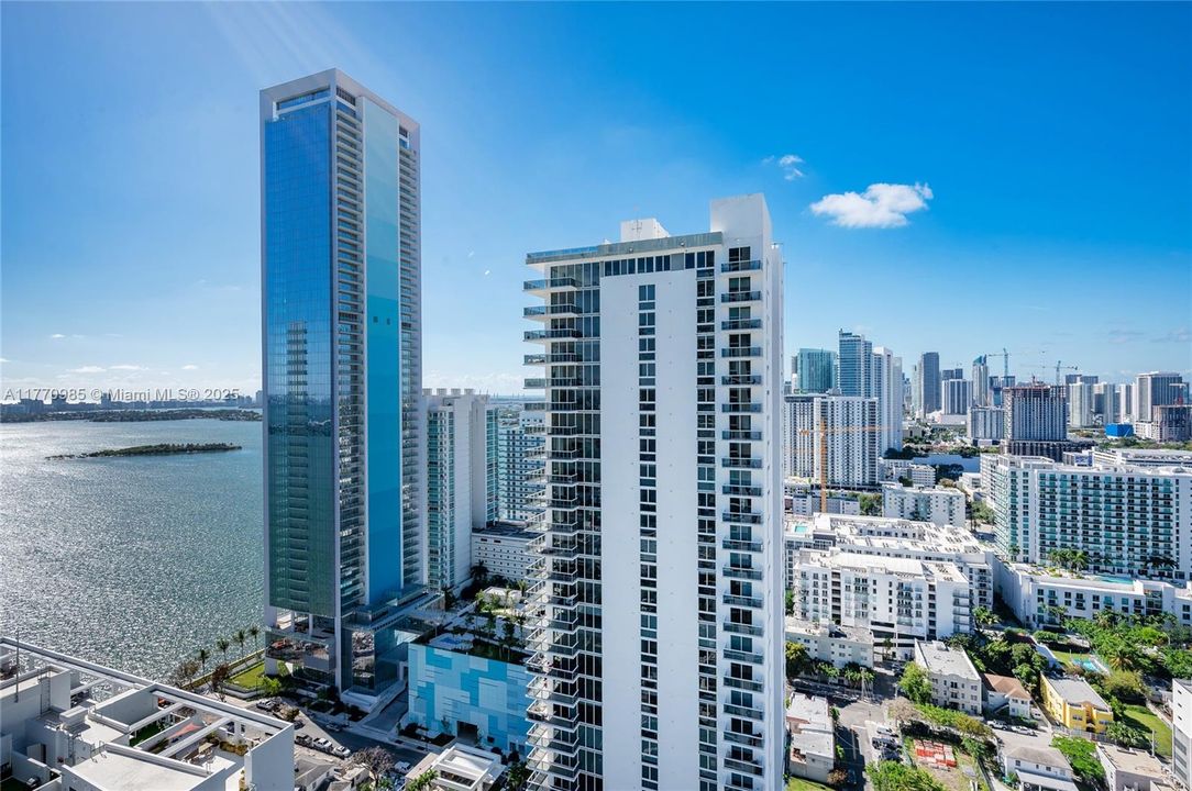 For Sale: $1,290,000 (3 beds, 2 baths, 1395 Square Feet)