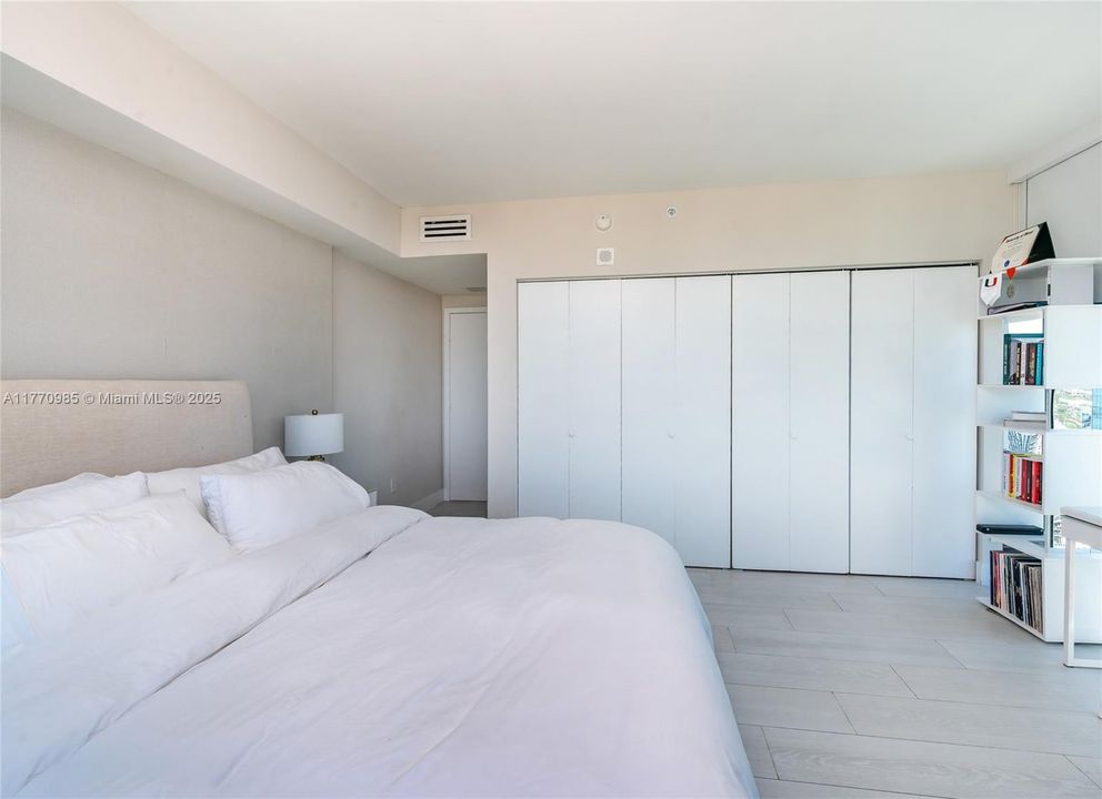 For Sale: $1,290,000 (3 beds, 2 baths, 1395 Square Feet)