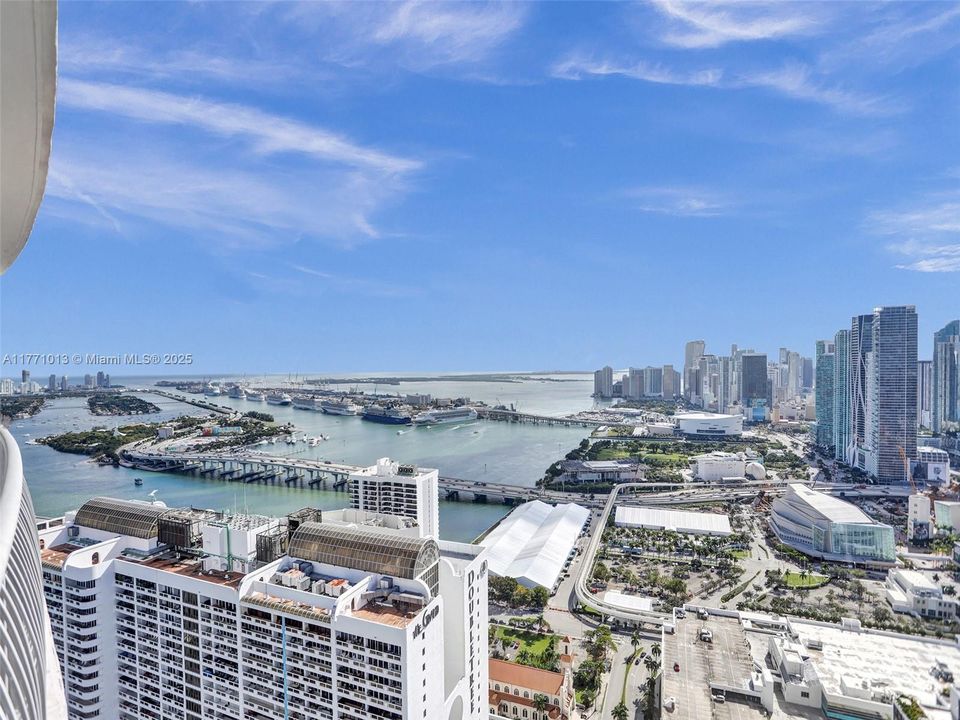 Recently Rented: $2,850 (1 beds, 1 baths, 791 Square Feet)