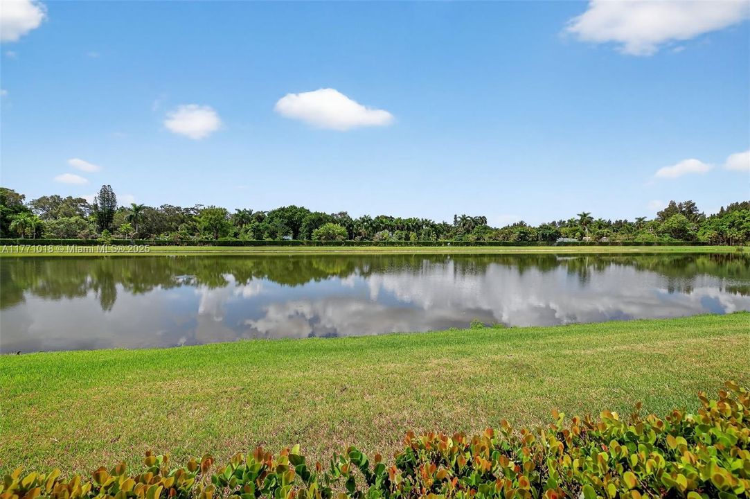 Недавно продано: $535,000 (3 спален, 2 ванн, 1863 Квадратных фут)