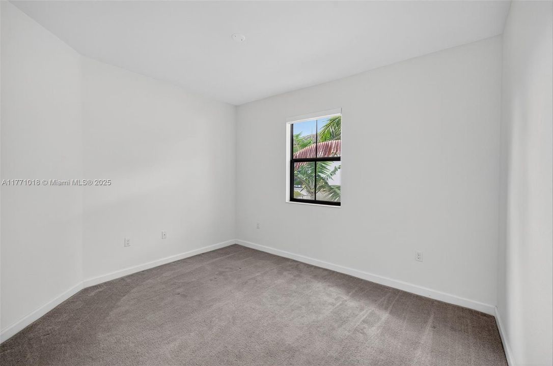 Недавно продано: $535,000 (3 спален, 2 ванн, 1863 Квадратных фут)