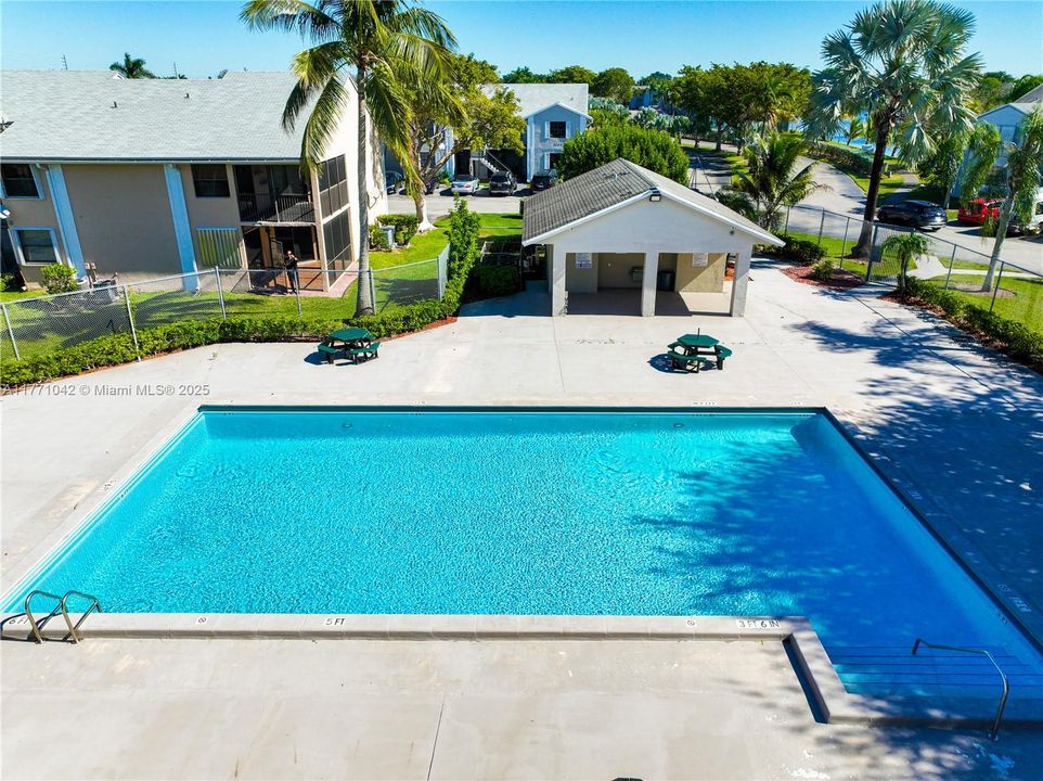 Recently Sold: $215,000 (2 beds, 2 baths, 960 Square Feet)