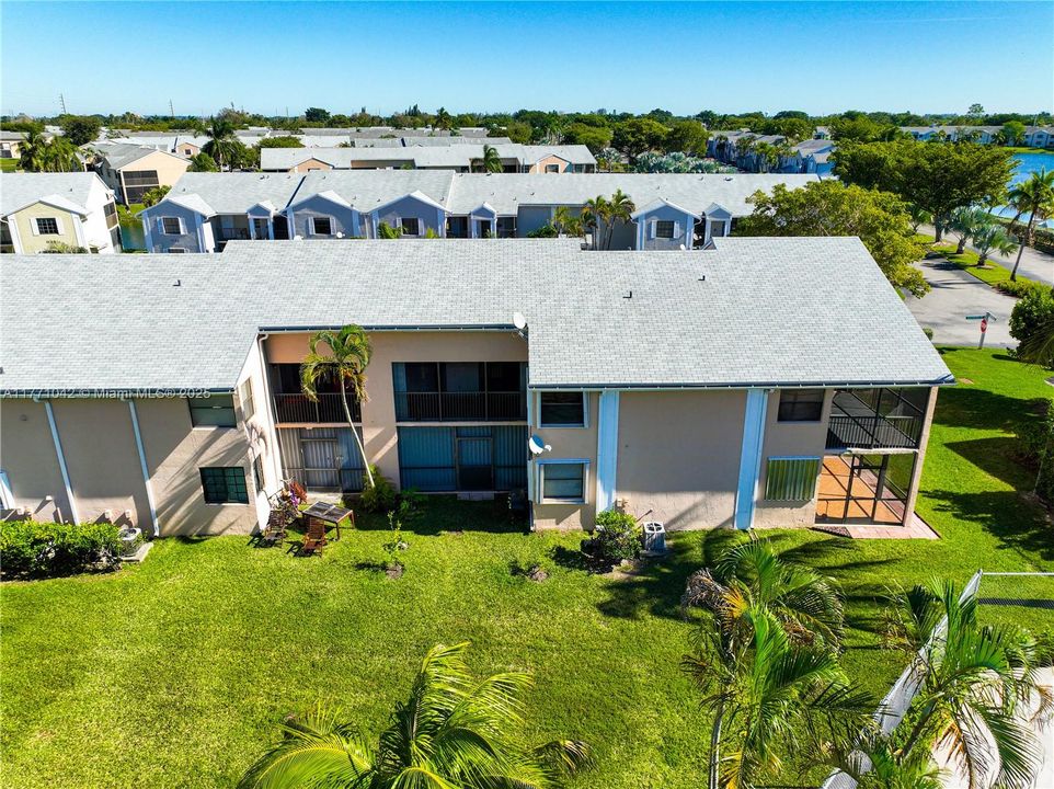 Recently Sold: $215,000 (2 beds, 2 baths, 960 Square Feet)