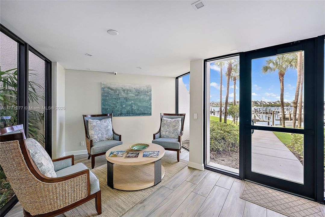 Недавно продано: $900,000 (2 спален, 2 ванн, 1520 Квадратных фут)