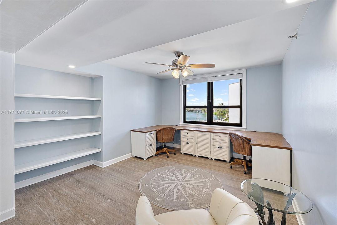 Недавно продано: $900,000 (2 спален, 2 ванн, 1520 Квадратных фут)