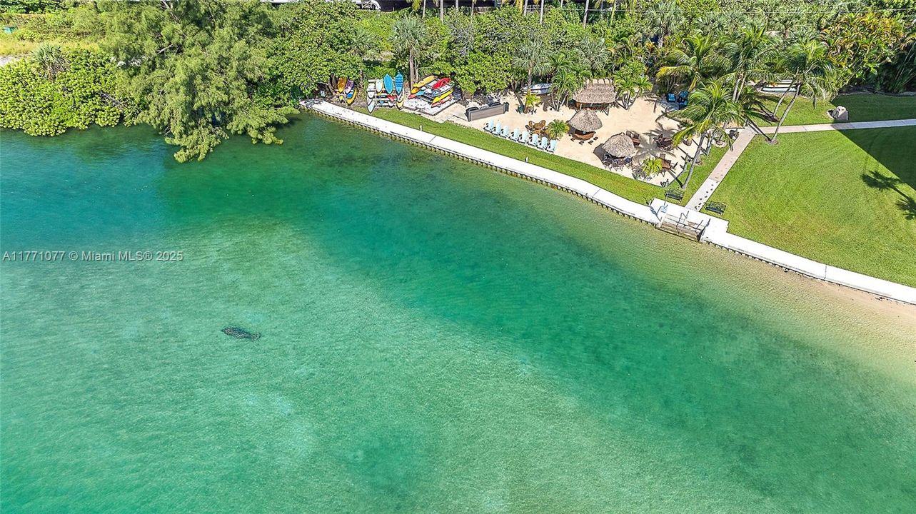 Недавно продано: $900,000 (2 спален, 2 ванн, 1520 Квадратных фут)