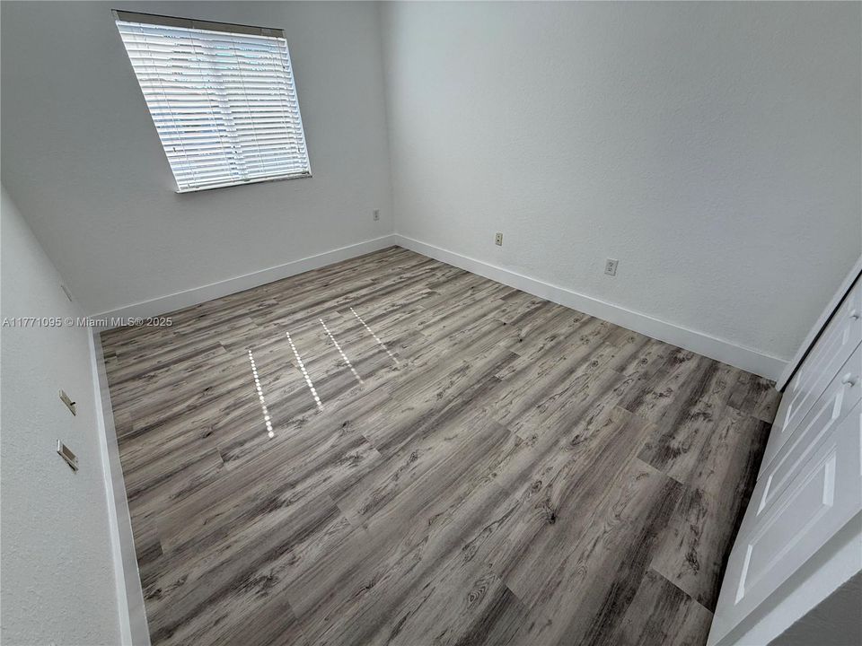 Recently Rented: $4,300 (5 beds, 4 baths, 3567 Square Feet)