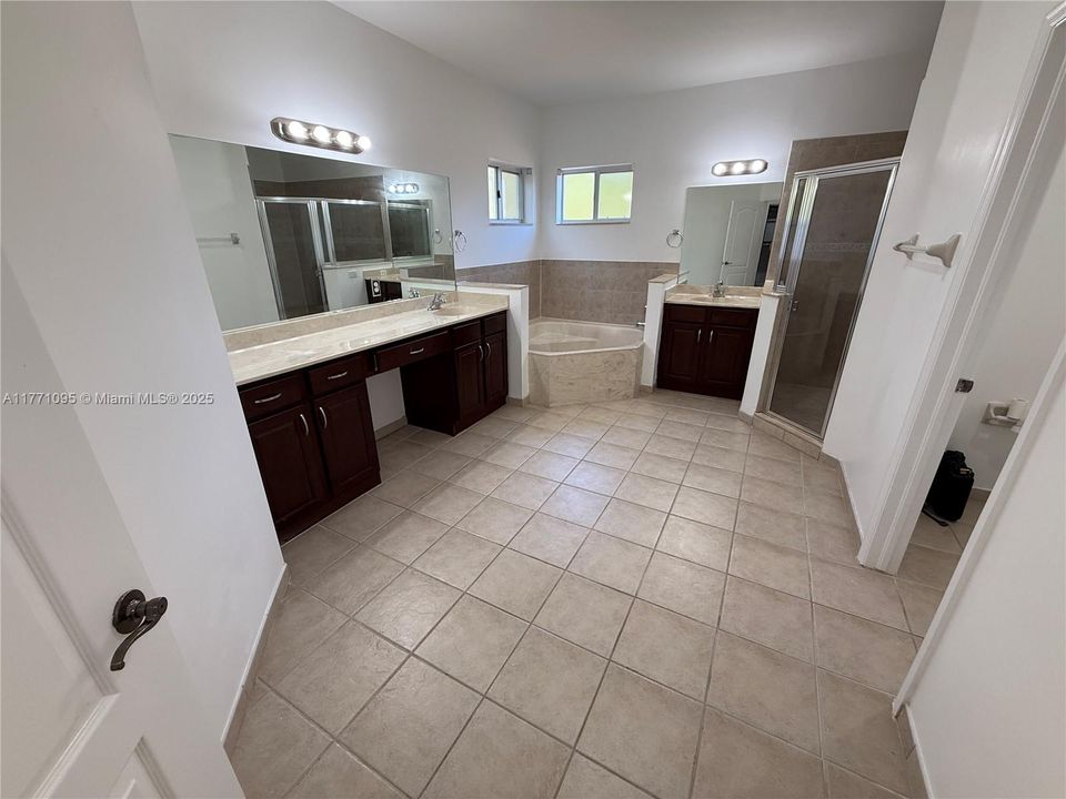 Recently Rented: $4,300 (5 beds, 4 baths, 3567 Square Feet)