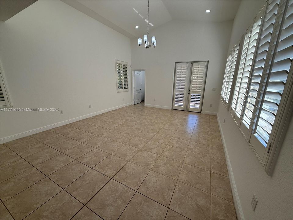 Recently Rented: $4,300 (5 beds, 4 baths, 3567 Square Feet)