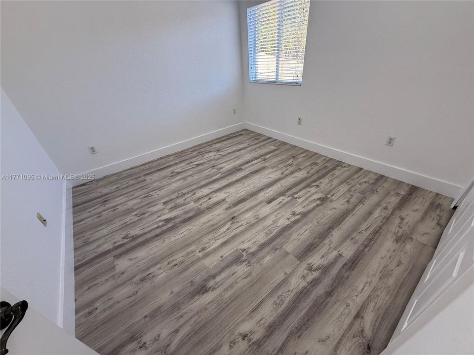 Recently Rented: $4,300 (5 beds, 4 baths, 3567 Square Feet)