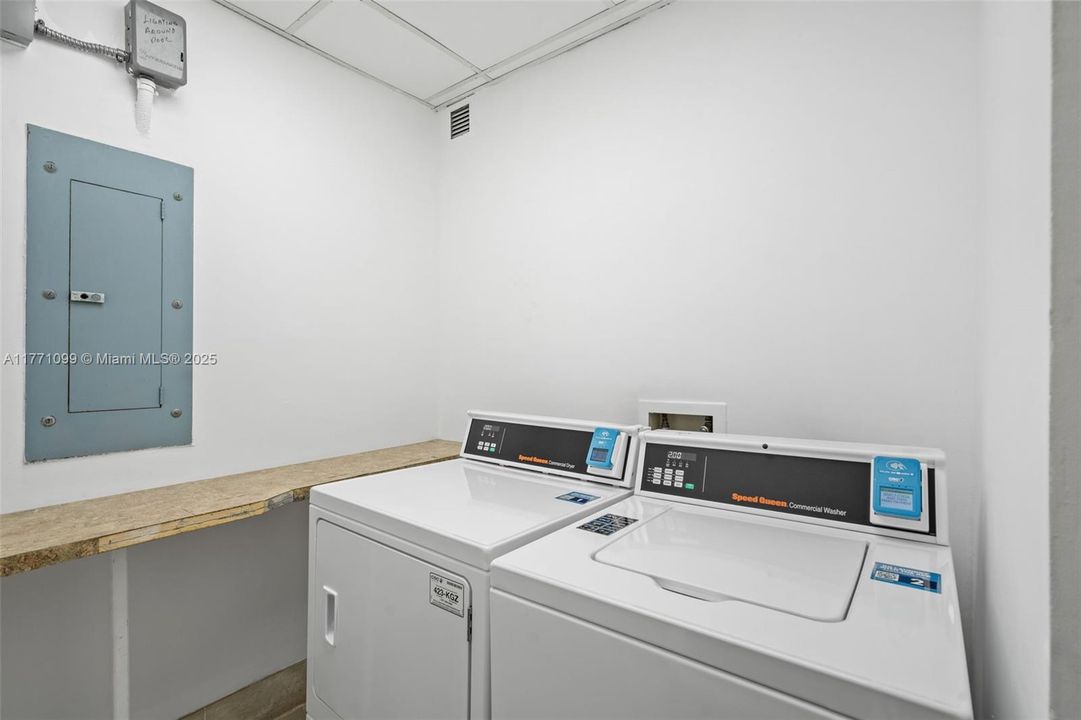 Recently Rented: $2,600 (2 beds, 2 baths, 1149 Square Feet)