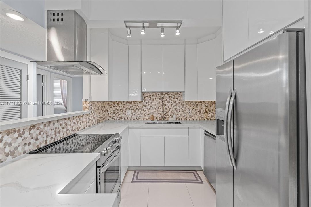 Recently Rented: $2,600 (2 beds, 2 baths, 1149 Square Feet)