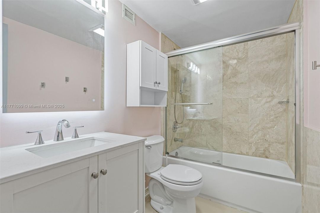 Recently Rented: $2,600 (2 beds, 2 baths, 1149 Square Feet)