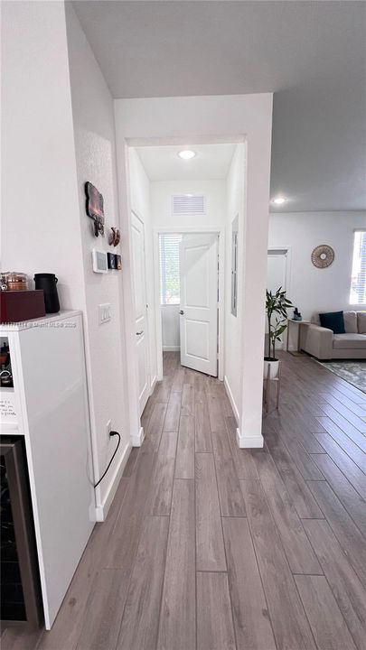 Recently Sold: $319,900 (3 beds, 2 baths, 1302 Square Feet)