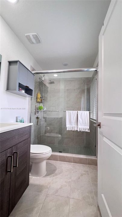 Recently Sold: $319,900 (3 beds, 2 baths, 1302 Square Feet)