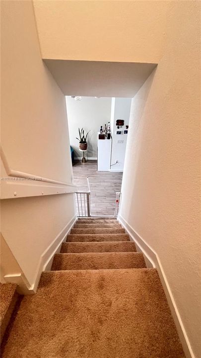 Recently Sold: $319,900 (3 beds, 2 baths, 1302 Square Feet)