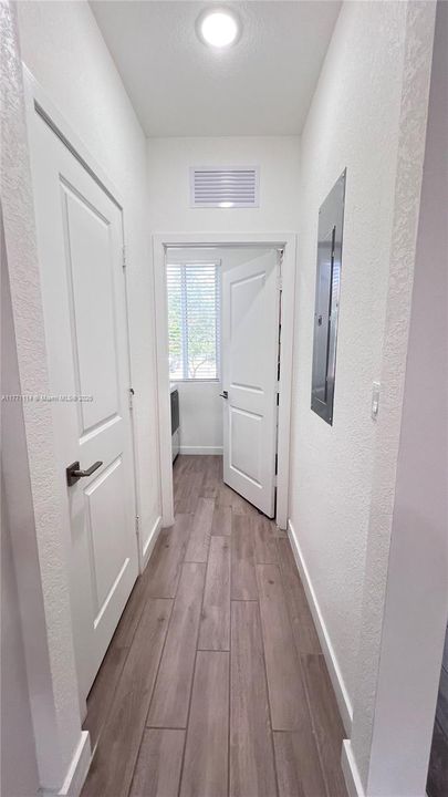 Recently Sold: $319,900 (3 beds, 2 baths, 1302 Square Feet)